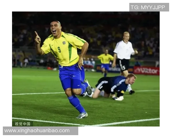 足球历史十大最具魅力球星风采盘点 展现英俊与球场才华的完美结合